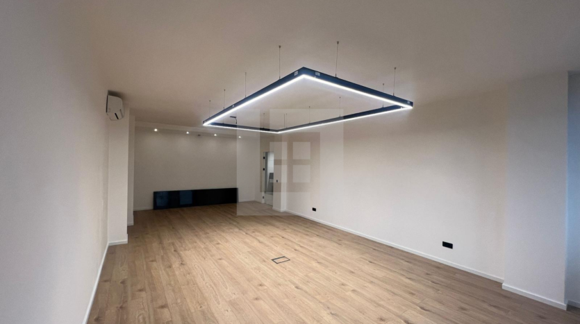 Poslovni prostor 220m2, za polikliniku, zakup 4