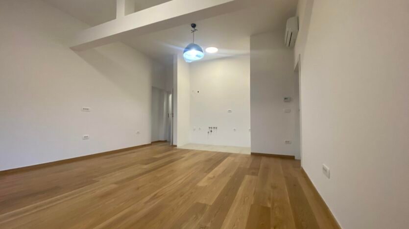 Trešnjevka, renoviran četverosoban stan, prodaja 5
