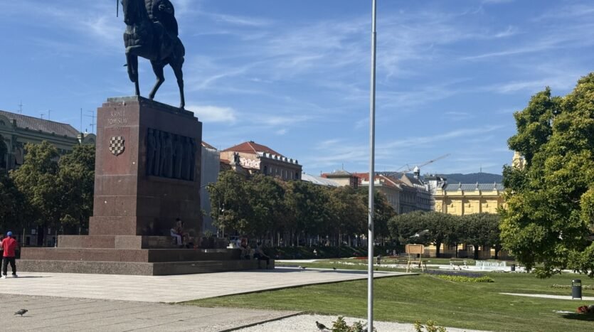 Zagreb, strogi centar, poslovna zgrada 3000m2, prodaja 2