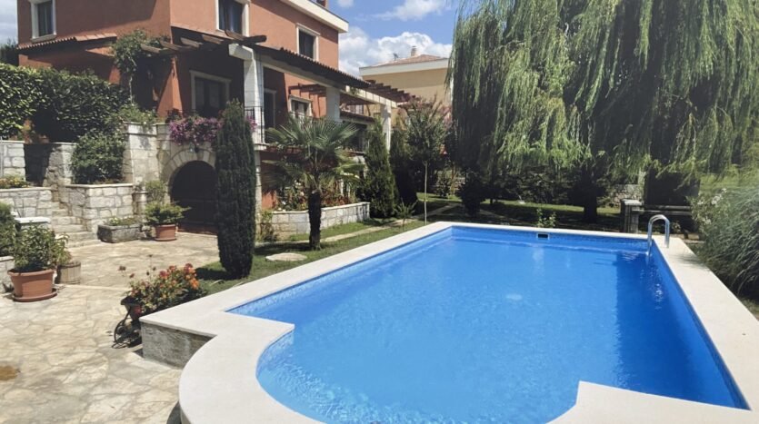 Mostar, rijeka Buna, vila s bazenom, prodaja 5