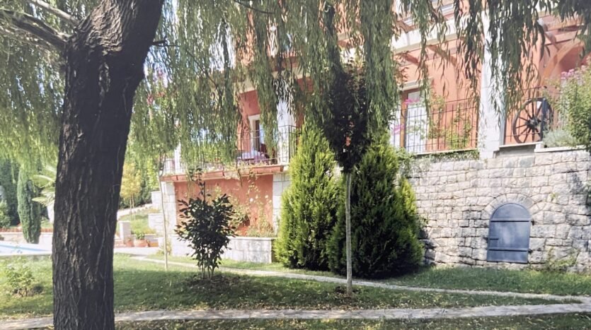 Mostar, rijeka Buna, vila s bazenom, prodaja 2