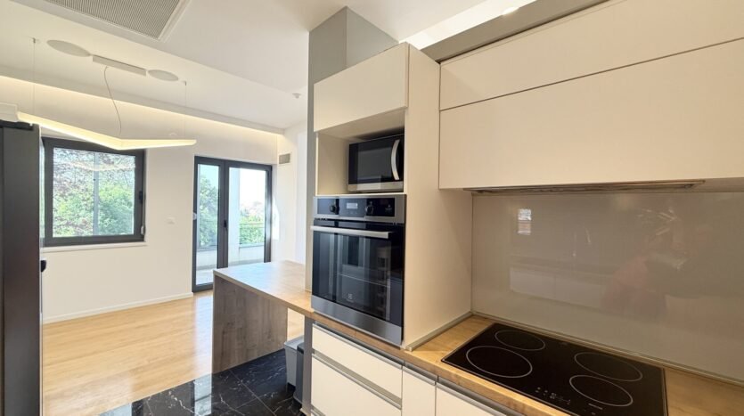 Šalata, luksuzna moderna vila 450 m2, najam 4