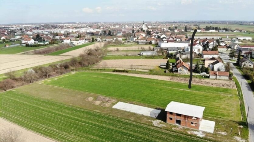Odra, građevinsko zemljište 3600 m2, prodaja