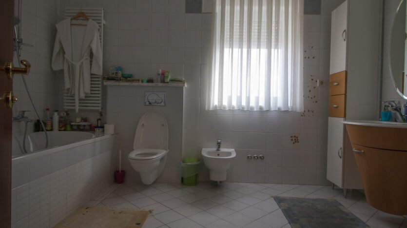 Sveta Nedelja, luksuzna vila s bazenom i garažama, prodaja 3