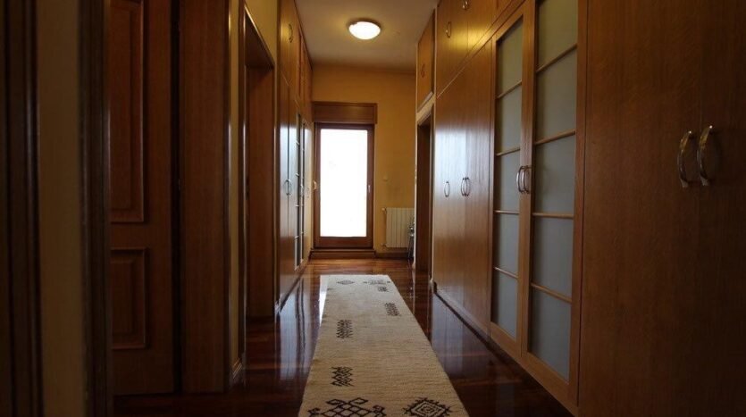 Šarmantan penthouse od 170 m² za najam na prestižnom Pantovčaku 5