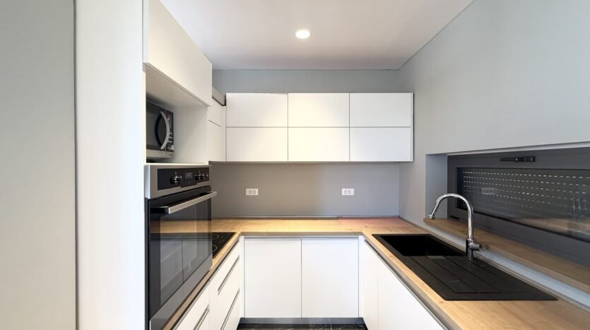 Šalata, luksuzna moderna vila 450 m2, najam 3