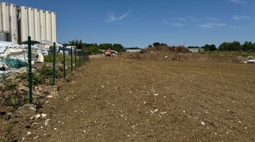 Zemljište uz Slavonsku aveniju, 400 m2, zakup 2