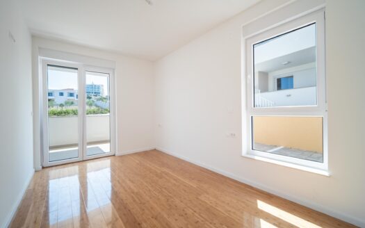 Novalja – Gaj, new 2-room apartment with terrace, parking, sale