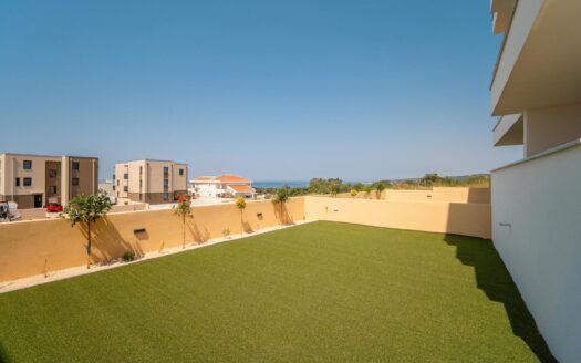 Novalja, new luxury 3-room apartment with garden, parking, sale