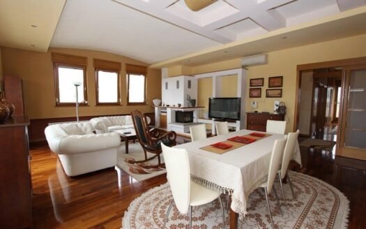 Charming 170 m² Penthouse for Rent in Prestigious Pantovčak