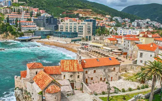 Budva, building plot 2.700m2, Joint Venture 25%