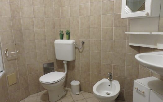 Petrova, 4-room apartment, sale