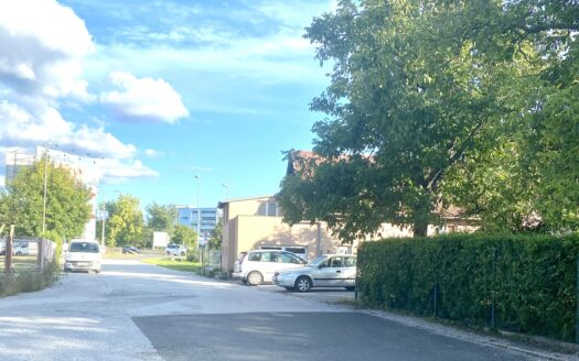 Land 19.000 m2, commercial, sale