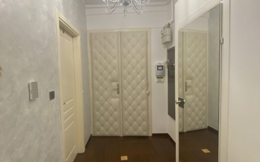 Ban Jelačić Square, office 115m2, rent