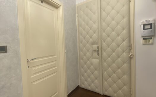 Ban Jelačić Square, office 115m2, rent