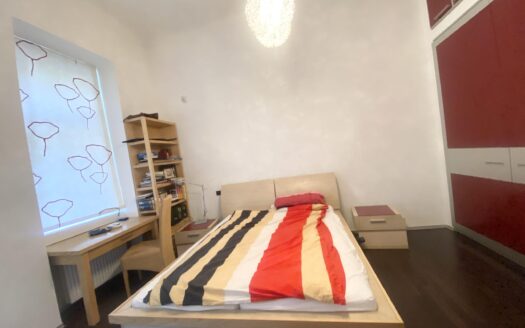 King Tomislav Square, renovated 4-room apartment 160m2, sale