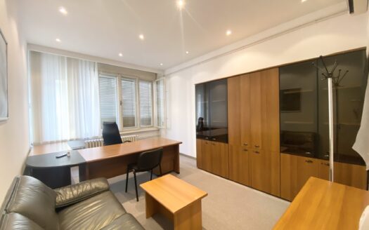 Fully furnished office, Ban Jelačić Square, rent
