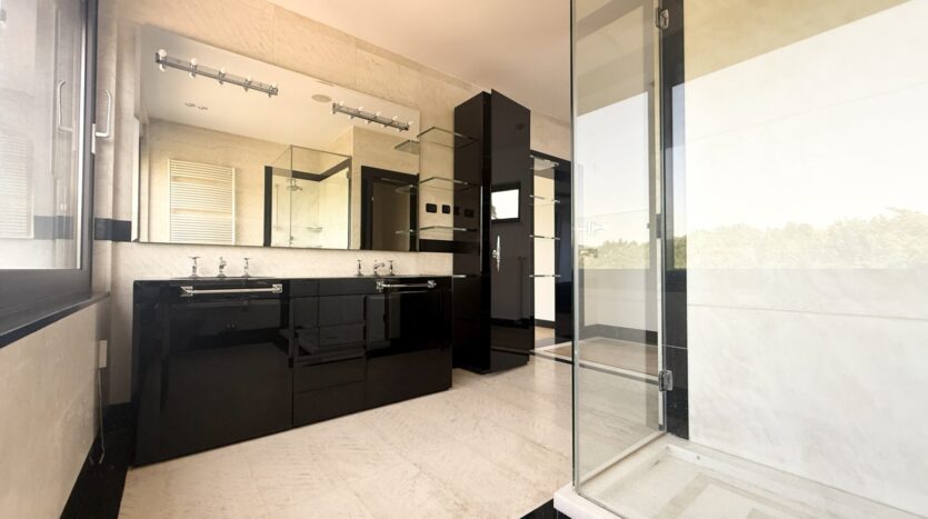 luxury villa, elite part Zagreb, sale