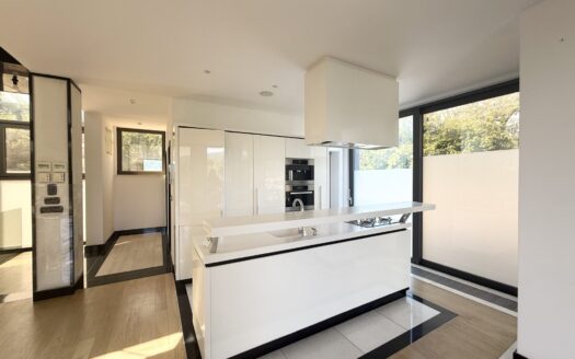 Elegant Villa for Sale in Zagreb’s Prestigious Tuškanac District