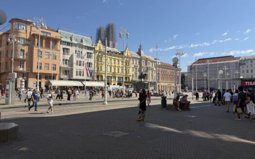 Zagreb, center, building 600 m², 6 parking spaces – Sale