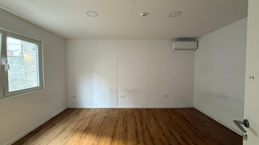 Building for workers accommodation, sale, Zagreb center