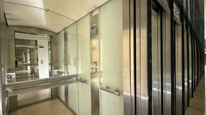 Zagreb, lstrict center, uxury business building, sale