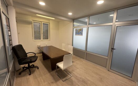 Office building 1000m2, Solin (Vranjic), rent